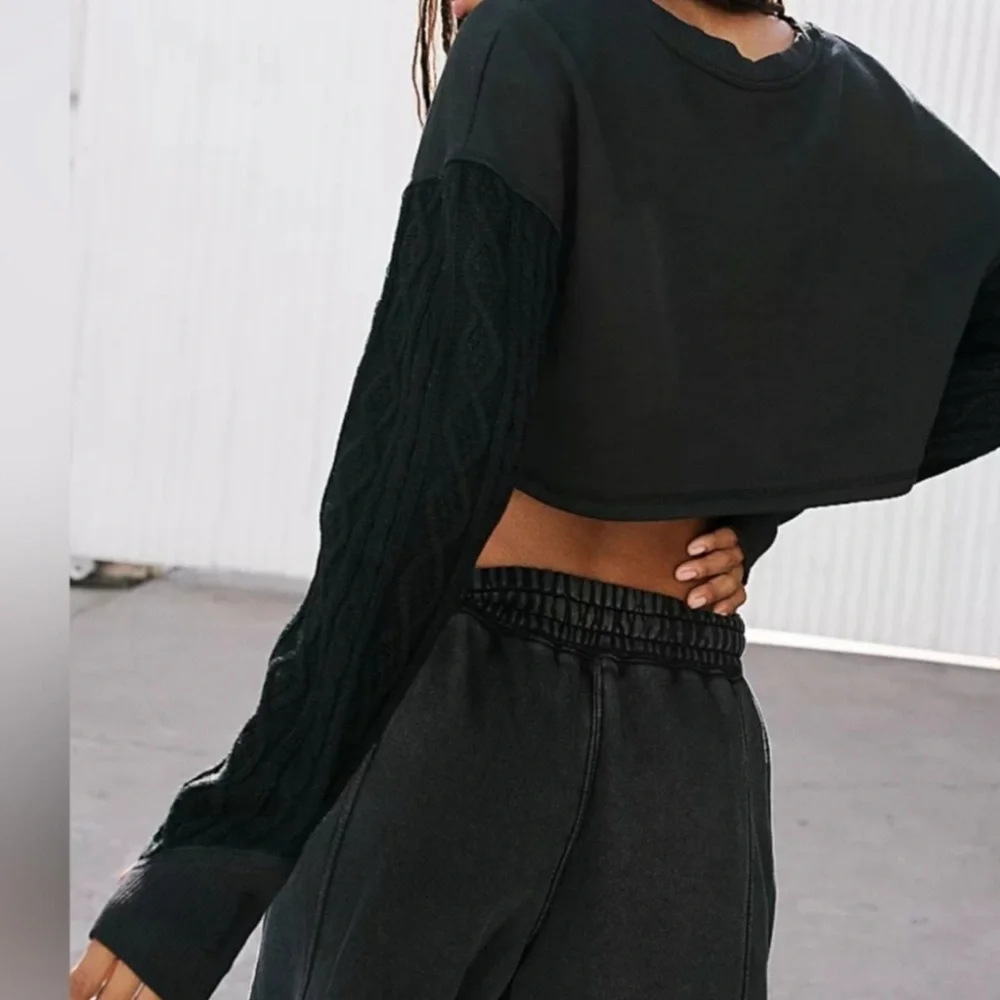 NWOT FO Movement Snow Worries Layer - Picture 2 of 9